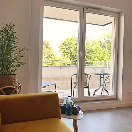 Nowy Piekny Apartament Z 50 M2 Ogrodkiem アパート *