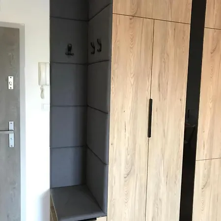 Nowy Piekny Apartament Z 50 M2 Ogrodkiem